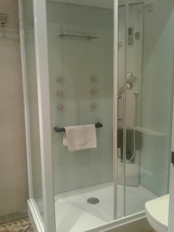 Brustar Sagrada Familia Hotel Barcelona Bilik gambar