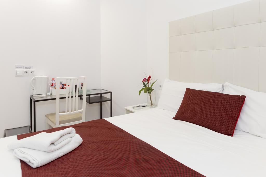 Brustar Sagrada Familia Hotel Barcelona Luaran gambar