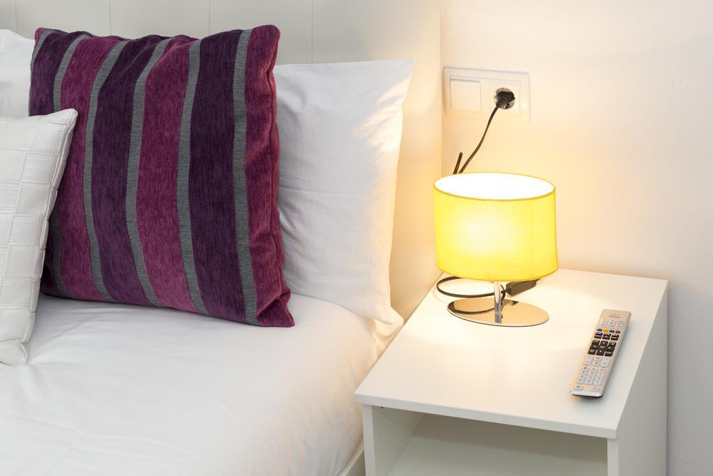 Brustar Sagrada Familia Hotel Barcelona Luaran gambar